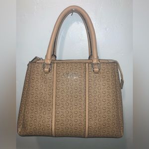 Guess Purse,cross body purse that can turn into a hand held